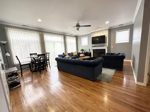 633 E Bowen Ave #3E, Chicago, IL 60653 photo 13