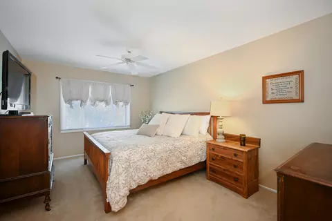 2097 Timber Ln, Wheaton, IL 60189 photo 20