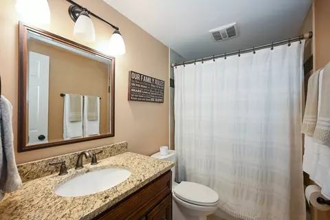 2097 Timber Ln, Wheaton, IL 60189 photo 25