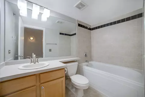 500 S Clinton St #625, Chicago, IL 60607 photo 10