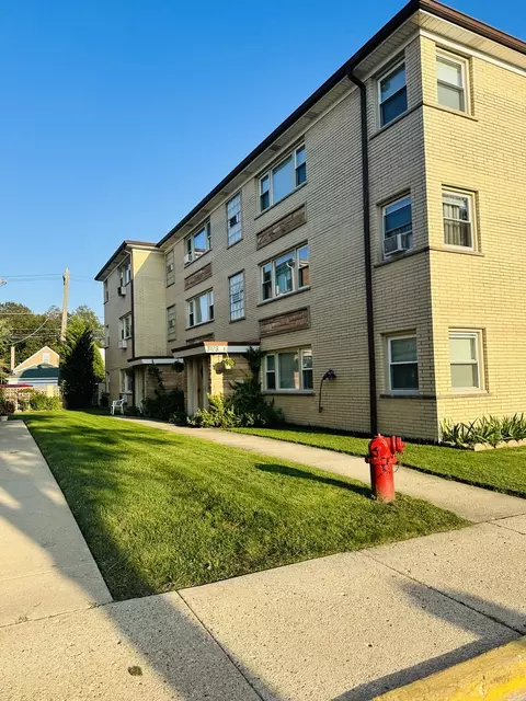 3123 N Nashville Ave #3E, Chicago, IL 60634