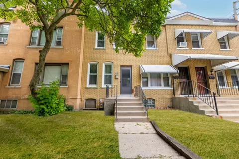 11451 S Saint Lawrence Ave, Chicago, IL 60628