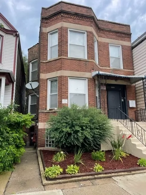3048 E 79th Pl, Chicago, IL 60617
