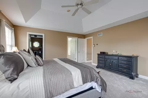 1711 Squirrel Trl, Cary, IL 60013 photo 19