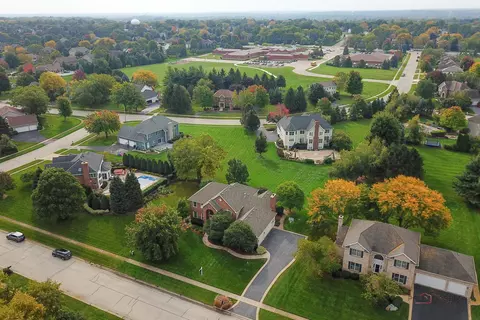1711 Squirrel Trl, Cary, IL 60013 photo 41