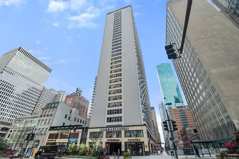 535 N Michigan Ave #2904, Chicago, IL 60611
