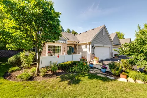 57 Conway Ct, Grayslake, IL 60030