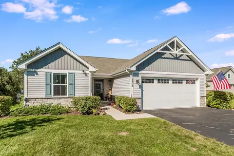 2806 Owen Ct, Yorkville, IL 60560