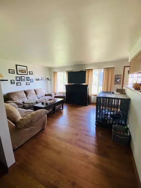1361 Geneva Ln, Cary, IL 60013 photo 14