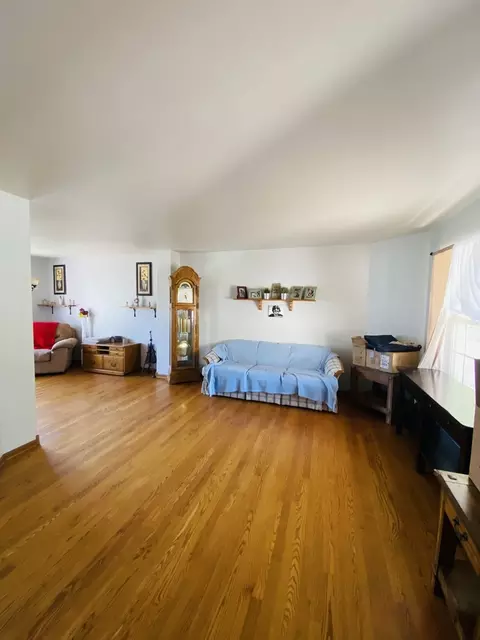 1361 Geneva Ln, Cary, IL 60013 photo 5