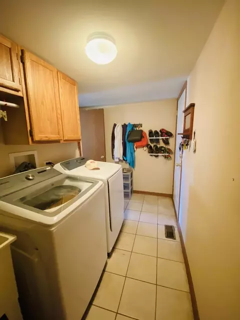 1361 Geneva Ln, Cary, IL 60013 photo 15