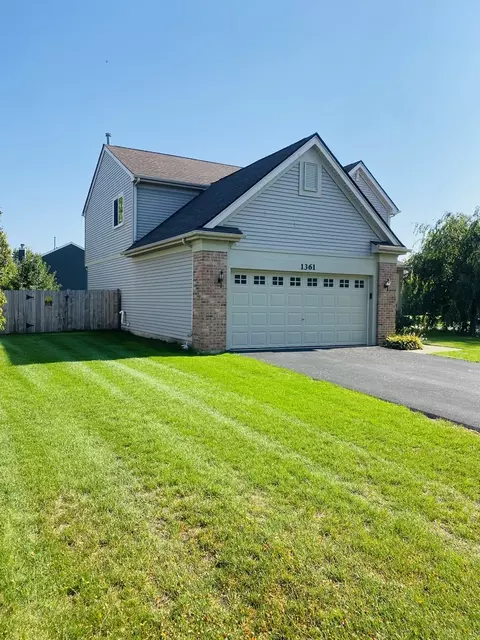 1361 Geneva Ln, Cary, IL 60013 photo 3