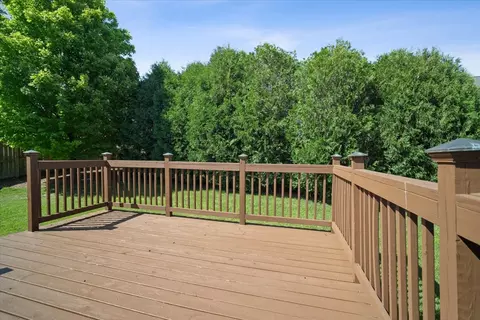Exterior - 9 Barclay Ct, Bloomington, IL 61705 photo 3 of 5