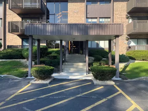 1421 Woodbridge Rd #2H, Joliet, IL 60436
