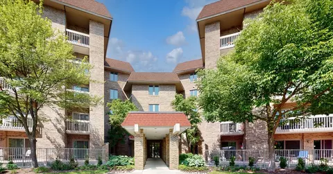 1280 Rudolph Rd #5E, Northbrook, IL 60062