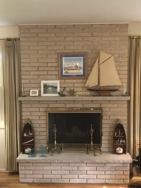 4311 Front Royal Dr, Mchenry, IL 60050 photo 2