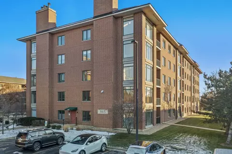 865 E 22nd St #202, Lombard, IL 60148