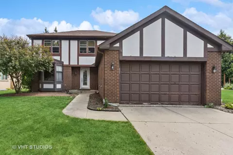 1909 Cyndi Ct, Rolling Meadows, IL 60008