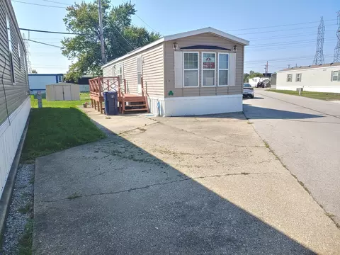 8800 S Harlem Ave #2050, Bridgeview, IL 60455
