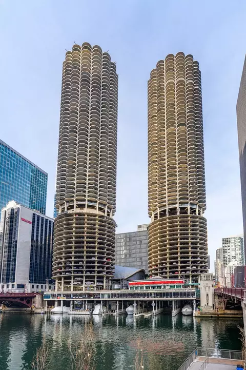 300 N State St #2905, Chicago, IL 60654