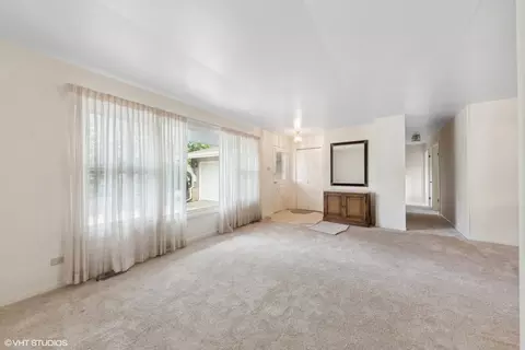 6233 Forestview Dr, Oak Forest, IL 60452 photo 3