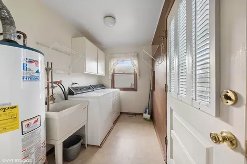 6233 Forestview Dr, Oak Forest, IL 60452 photo 14