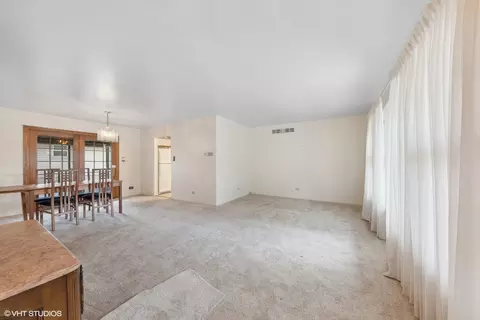 6233 Forestview Dr, Oak Forest, IL 60452 photo 2