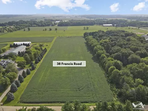 38 Francis Rd, Elburn, IL 60119