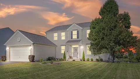 2449 Alan Dale Ln, Yorkville, IL 60560