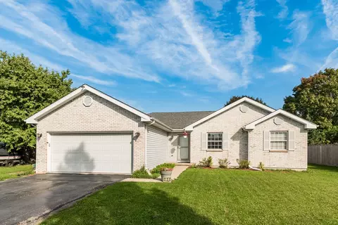 904 Meadowbrook Rd, Elwood, IL 60421