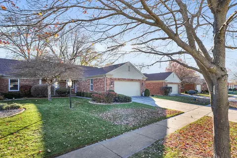 1501 Theodore Dr #B, Champaign, IL 61821 photo 2