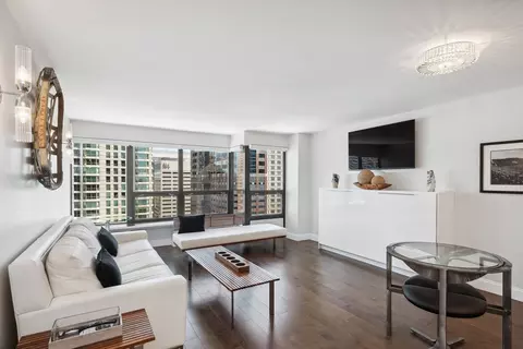 30 E Huron St #2701, Chicago, IL 60611 photo 7