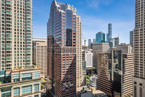 30 E Huron St #2701, Chicago, IL 60611 photo 18