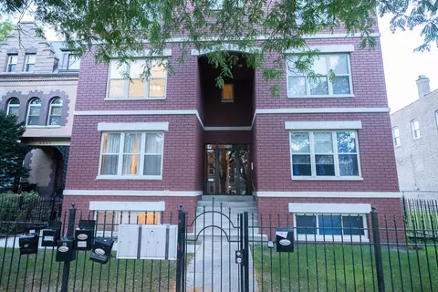6528 S University Ave #2S, Chicago, IL 60637