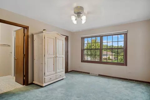 1307 E Ardyce Ln, Mount Prospect, IL 60056 photo 16