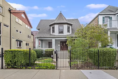 1223 W Winona St, Chicago, IL 60640