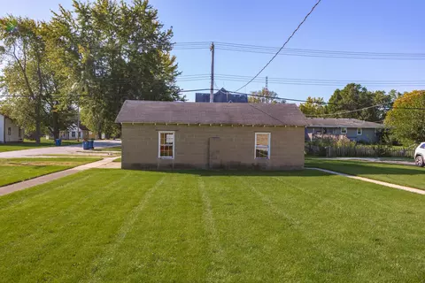 304 W Hack St, Cullom, IL 60929 photo 29