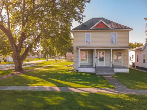 304 W Hack St, Cullom, IL 60929 photo 3