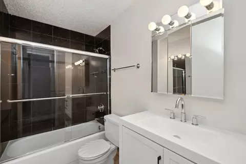 30 E Huron St #3504, Chicago, IL 60611 photo 11