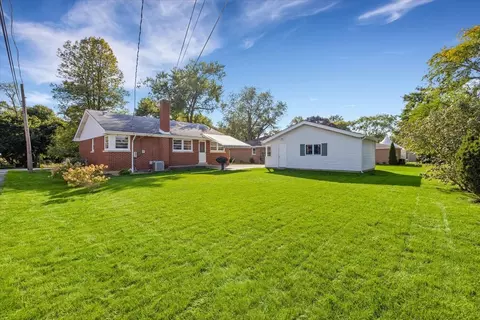 821 Lakeside Dr, Wheaton, IL 60187 photo 31