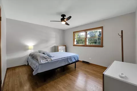 821 Lakeside Dr, Wheaton, IL 60187 photo 20