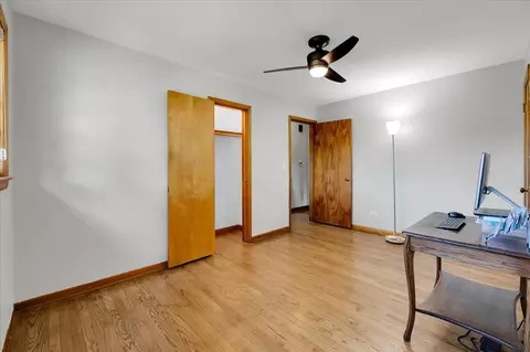 821 Lakeside Dr, Wheaton, IL 60187 photo 17