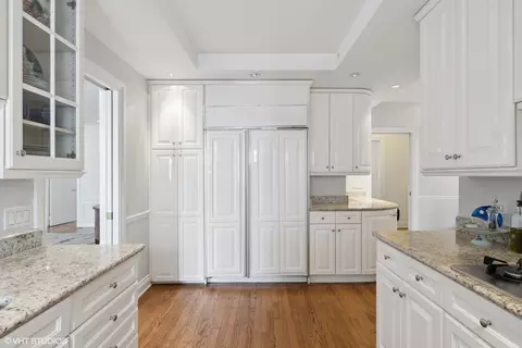 20 E Cedar St #14C, Chicago, IL 60611 photo 7