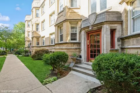 6817 N Lakewood Ave #3E, Chicago, IL 60626