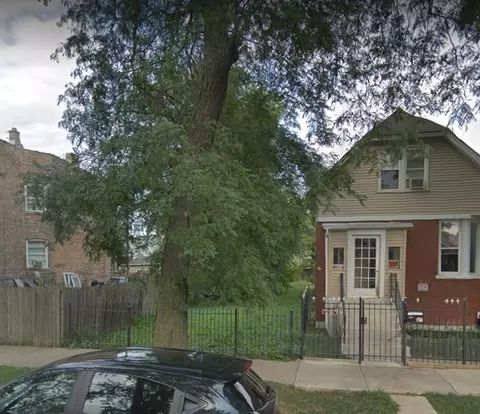 1043 N Ridgeway Ave, Chicago, IL 60651