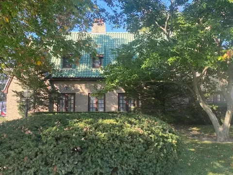 307 E Water St, Pontiac, IL 61764