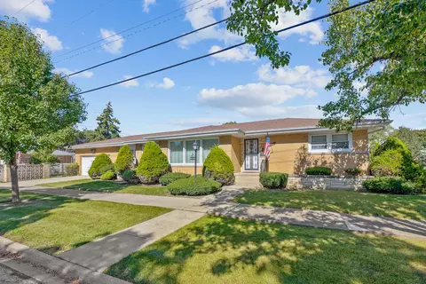 8500 N Ozark Ave N, Niles, IL 60714