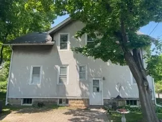 215 Mills Ct, Lake Forest, IL 60045