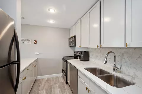 30 E Huron St #3707, Chicago, IL 60611 photo 5