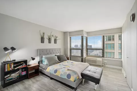 30 E Huron St #3707, Chicago, IL 60611 photo 7
